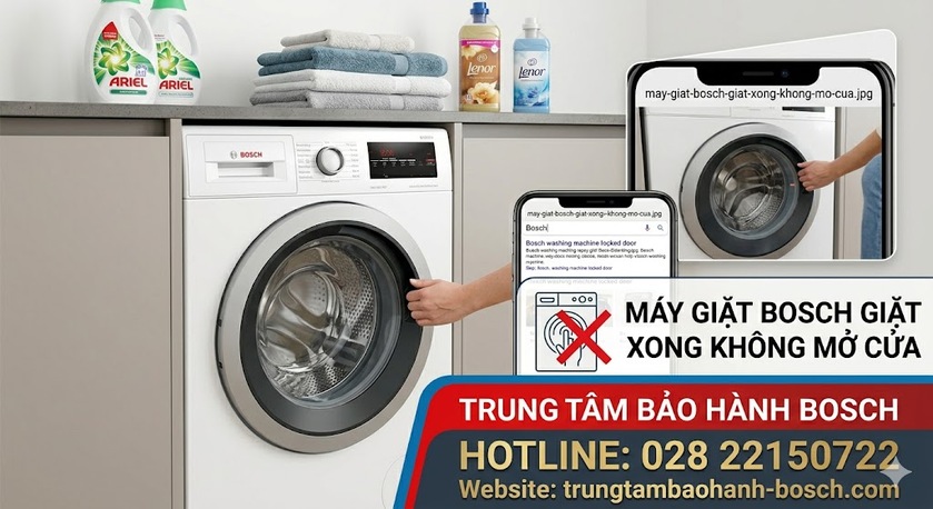 Kỹ thuật viên đang hỗ trợ khách hàng mở cửa máy giặt Bosch bị kẹt khẩn cấp và thay thế bộ công tắc cửa mới